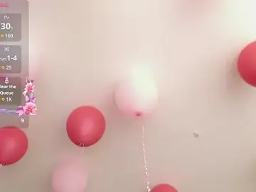 Stripchat Sex Cam of Naomii_King