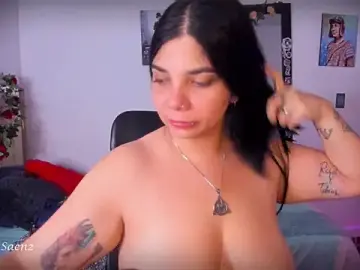 Stripchat Live Sex Cam of victoriaasaenz_