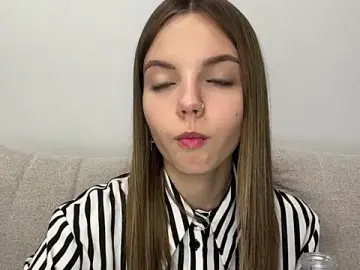 Stripchat Sex Cam of LisaPorse