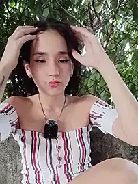 Stripchat Free Porn Cam of sweet_outdoor_charm