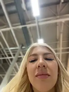 Stripchat Live Sex Cam of NewLale