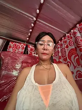 Stripchat Nude Webcam of sweetieme