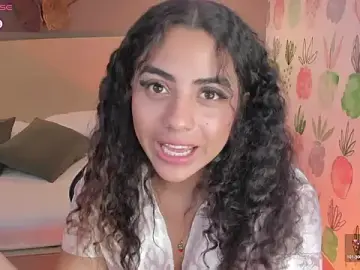 Stripchat Live Sex of yaya23x