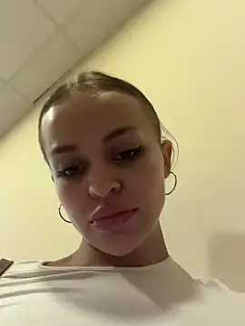 Stripchat Live Sex Cam of AngelinaTeller