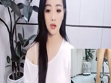 Stripchat Nude Webcam of Latte-01