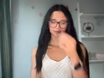 Stripchat Sex Cam of VanessaXLips