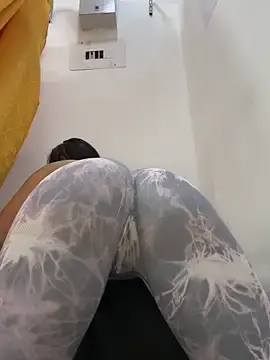 Stripchat Free Porn Cam of kim_monti