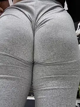 Stripchat Sex Cam of kim_monti