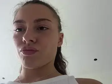 Stripchat Sex Cam of IraidaArvayo