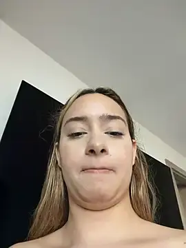 Stripchat Free Porn Cam of barbievictoria