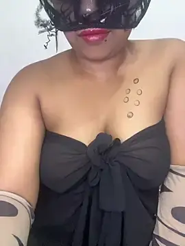 Stripchat Free Live Porn of Naughti_Kitty