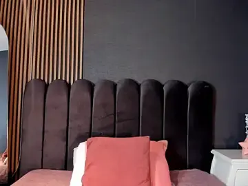 Stripchat Watch Live Sex Cams of Nicolette_ks_