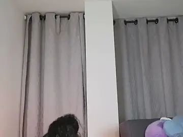 Stripchat Free Live Porn of Mia_sweet80