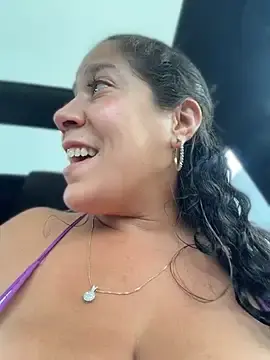 Stripchat Sex Cam of Bigbuttbrooklynn