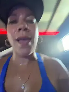 Stripchat Live Sex Cam of Bigbuttbrooklynn