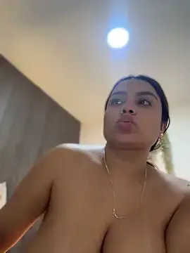 Stripchat Live Sex Cam of valeria2019hot