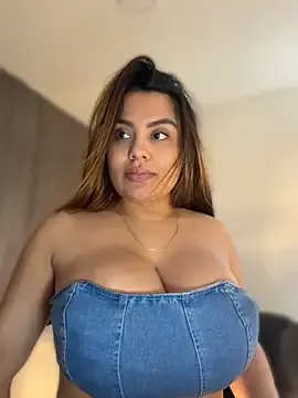 Stripchat Live Porn of valeria2019hot