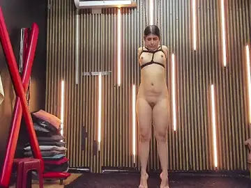Stripchat Live Sex of VantablackBDSMShow_