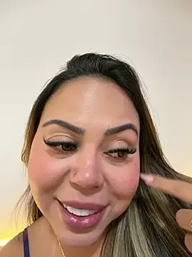 Stripchat Nude Webcam of lariic