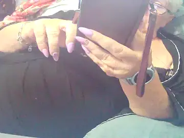 Stripchat Sex Chat of Playful_MILF_Demi