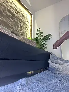 Stripchat Free Live Porn of Isa__Blanc
