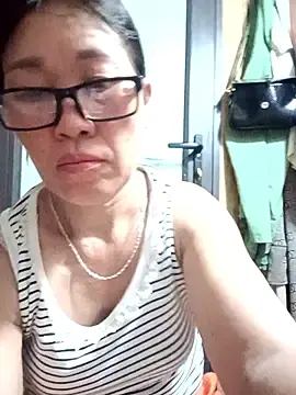Stripchat Live Sex Cam of Orio_sexyy