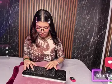 Stripchat Live Sex Cam of Nico_Blaze22