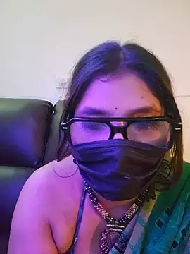 Stripchat Live Sex Cam of callmeshreya