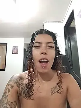 Stripchat Free Porn Cam of Pamelamiler__