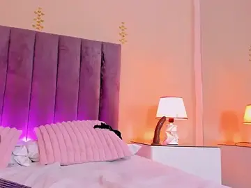 Stripchat Best live sex cam show of Sharick_smile1