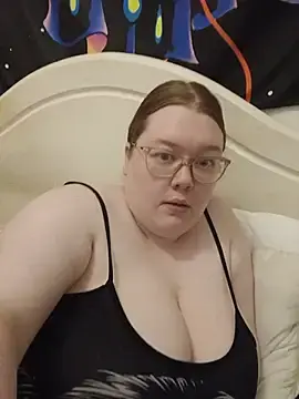 Stripchat Live Sex of Sexycurvyemilyy