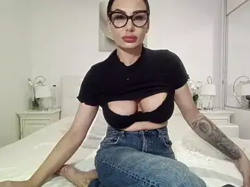 Stripchat Free Porn Cam of alisonya1