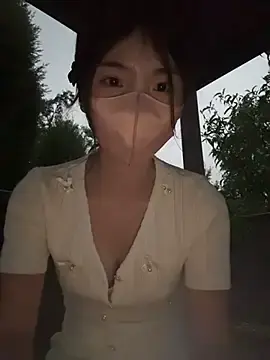 Stripchat Free Live Porn of gougou13