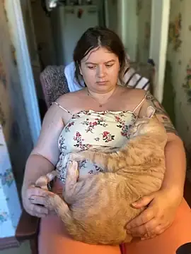Stripchat Watch Live Sex Cams of Nenssy555