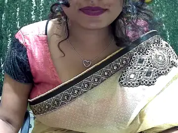 Stripchat Sex Chat of Ruhi_Hotty