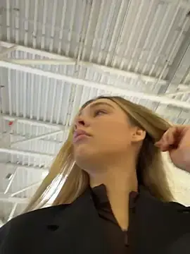 Stripchat Free Porn Cam of SashaCatt