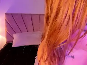 Stripchat Sex Cam of SolMoretti