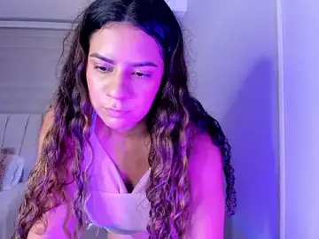 Stripchat Adult Webcam of Mavi_saenz