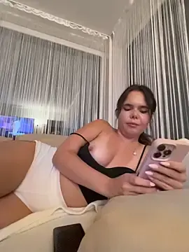 Stripchat Sex Cam of TheCinderella
