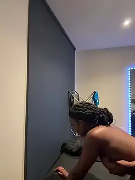 Stripchat Private Sex Chat of Yungsexebony