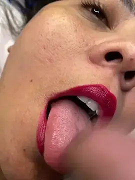 Stripchat Free Porn Cam of mayemarc