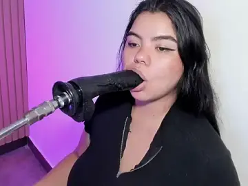 Stripchat Free Live Porn of klhoe_boobs