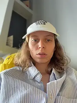 Stripchat Live Sex Cam of RinaMood