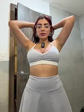 Stripchat Sex Cam of MartinaSooler