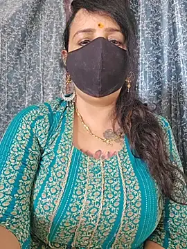 Stripchat Live Sex Cam of cute-tanvi
