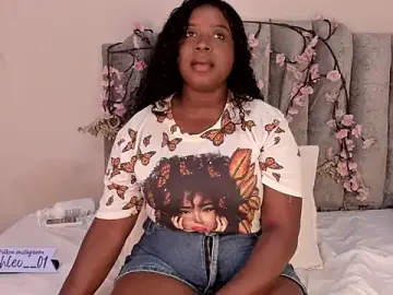 Stripchat Best live sex cam show of Chleo__