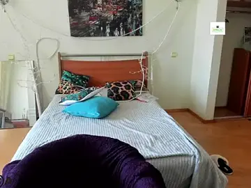 Stripchat Sex Cam of Lily_Viola