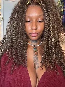 Stripchat Adult Webcams of MistiSavannah