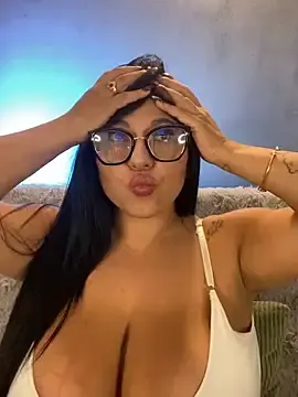Stripchat Nude Webcam of KendalMilleer