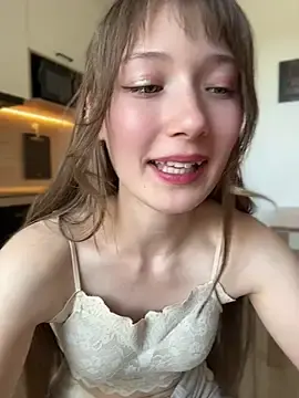Stripchat Free Porn Cam of Strawberry_Senpai